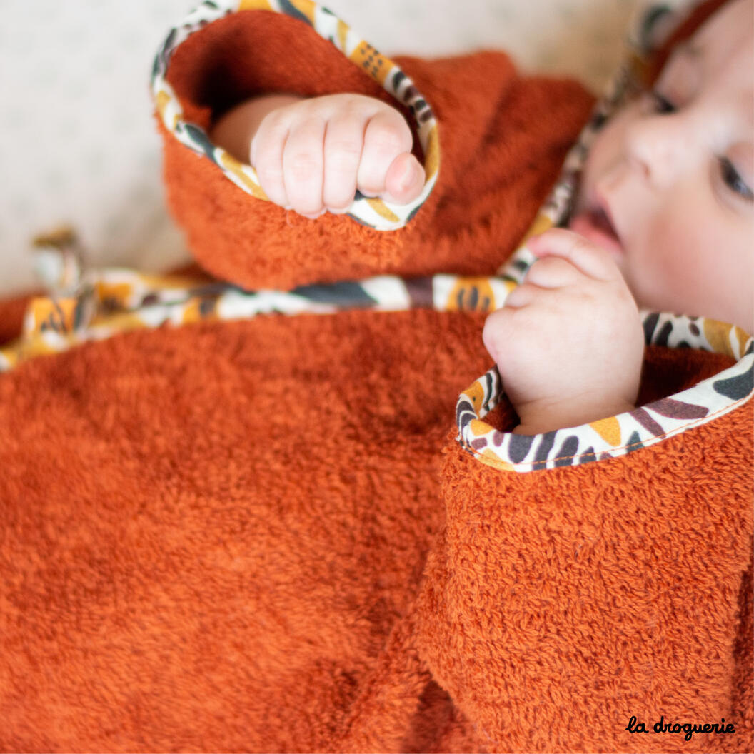 Livre La petite garde-robe des bébés de La Droguerie Tome 2