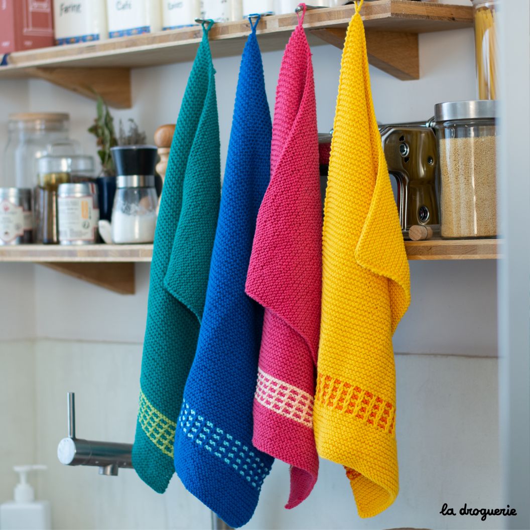 https://www.ladroguerie.com/wp-content/uploads/2023/09/livre-tricot-interieur-cuisine-torchons-11.jpg