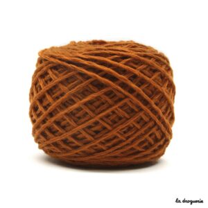 tricoter mini.b 100% pure laine peignée couleur Bois blond (camel)