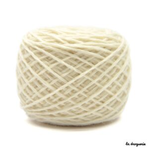 tricoter mini.b 100% pure laine peignée couleur brebis (ecru)