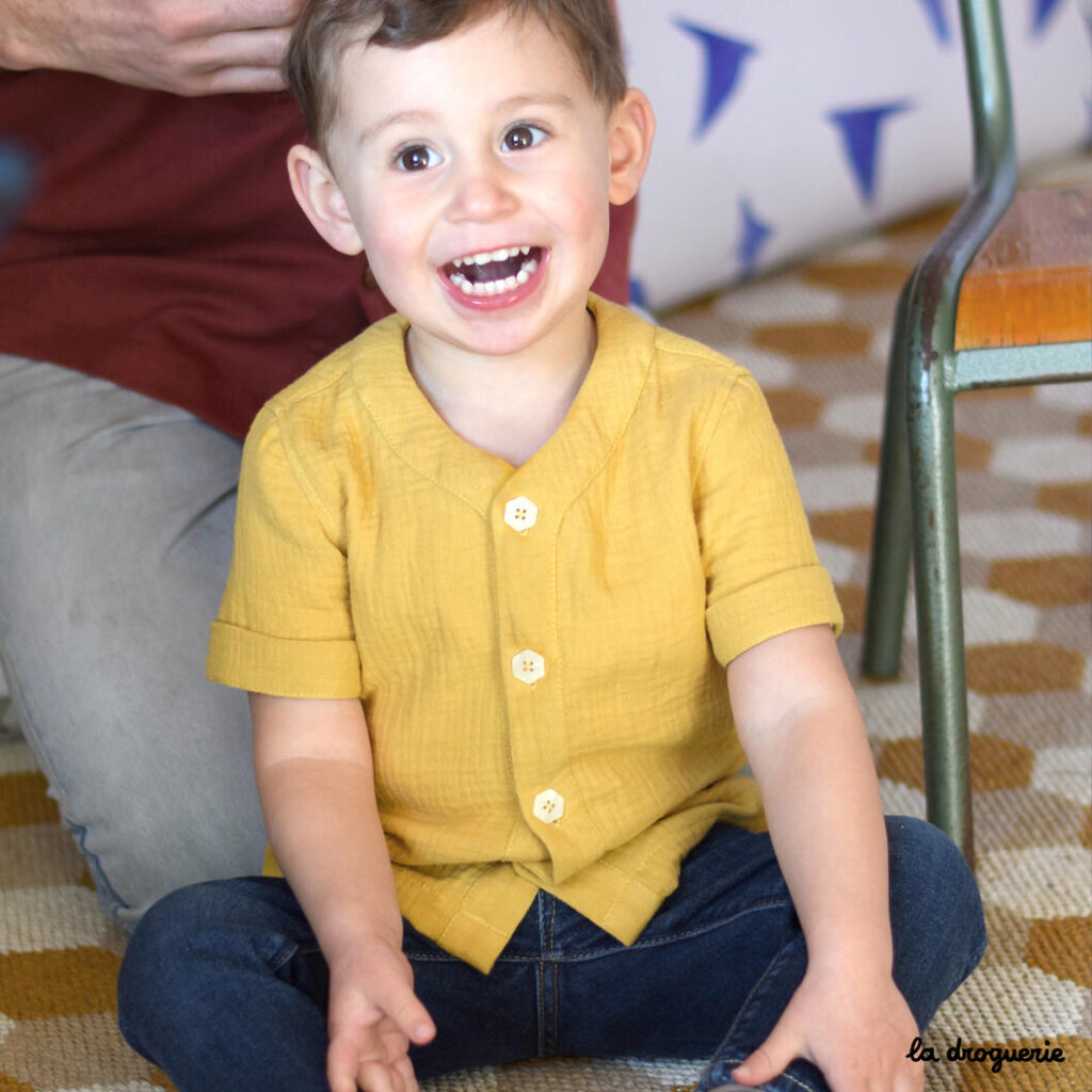 chemise-enfant-place-ombres-couture-manches-courtes4