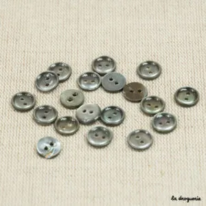 Bouton Nacre grise cerclé 10 mm