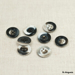 Bouton Buffle 4 trous 18 mm