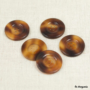 Bouton Ecaille bourrelet 4 trous 27 mm